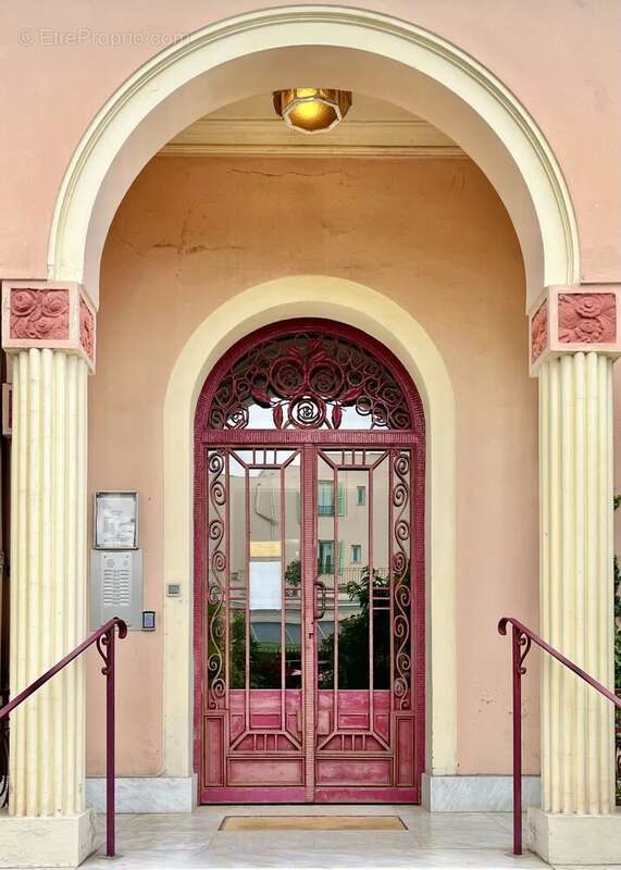 Appartement à MENTON