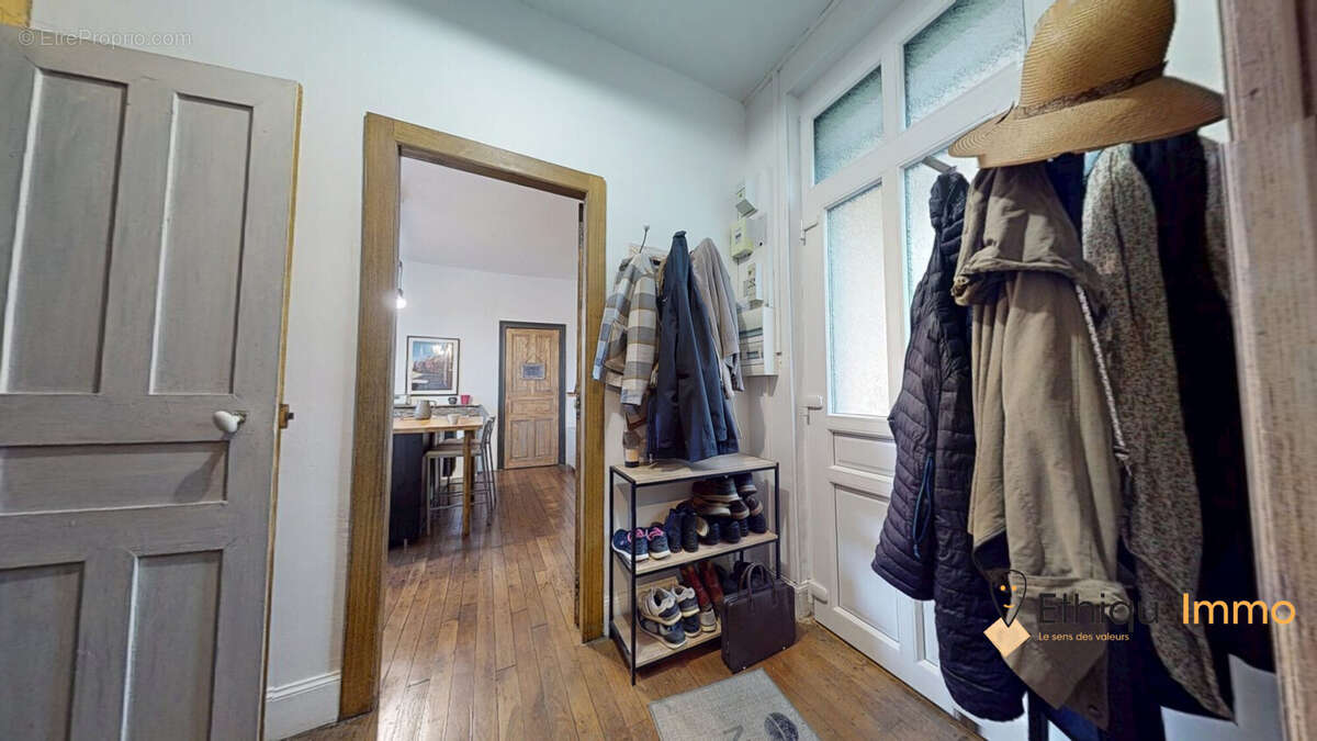 Maison à SAINTE-SAVINE