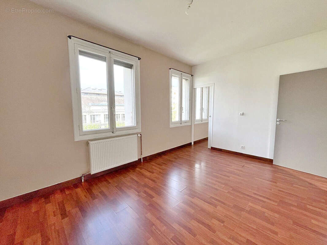 Appartement  4 pièce(s) - Coeur de ville - 114 m2 - Chambéry - photo 11