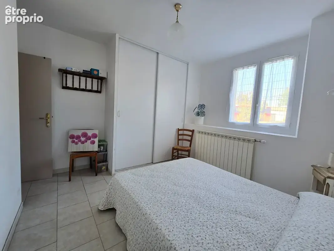 Maison de plain pied avec garage - Salles Curan - photo 10
