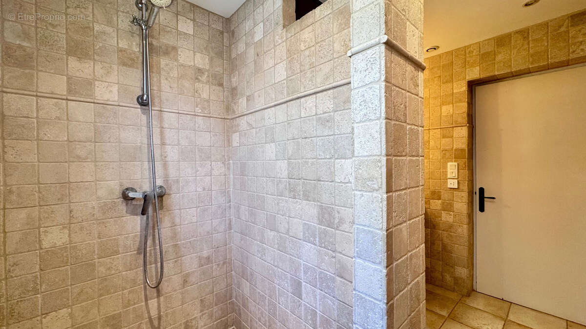 Nyons centre - villa plain-pied de 140 m2 - photo 7
