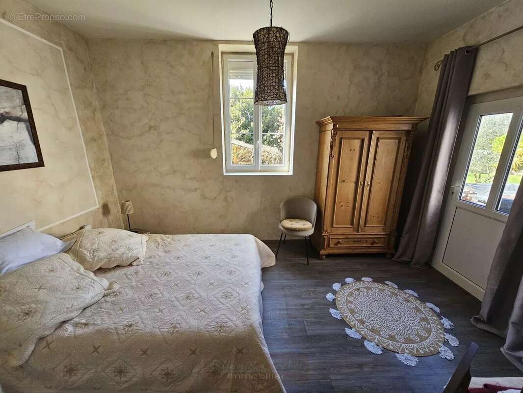 Maison à FERRIERES-EN-GATINAIS