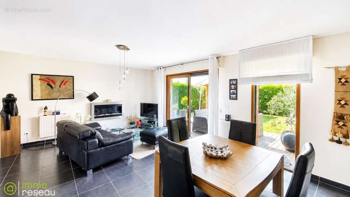 Maison 84 m² à Erquinghem-Lys  - photo 4
