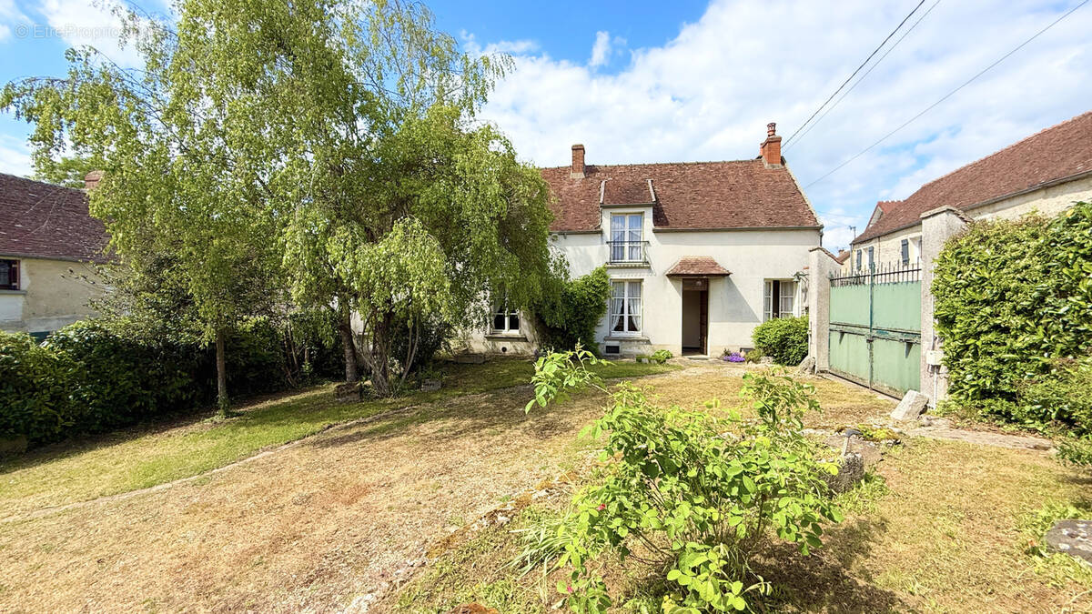 Maison à LA FERTE-GAUCHER