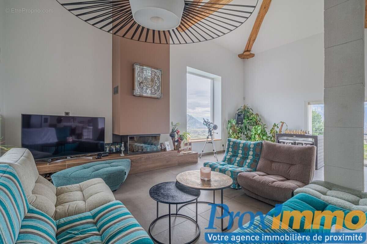 Maison à SAINT-JEAN-DE-MOIRANS