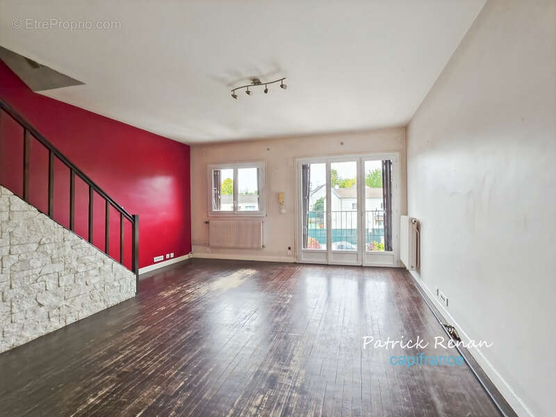 Maison à FONTENAY-LE-FLEURY