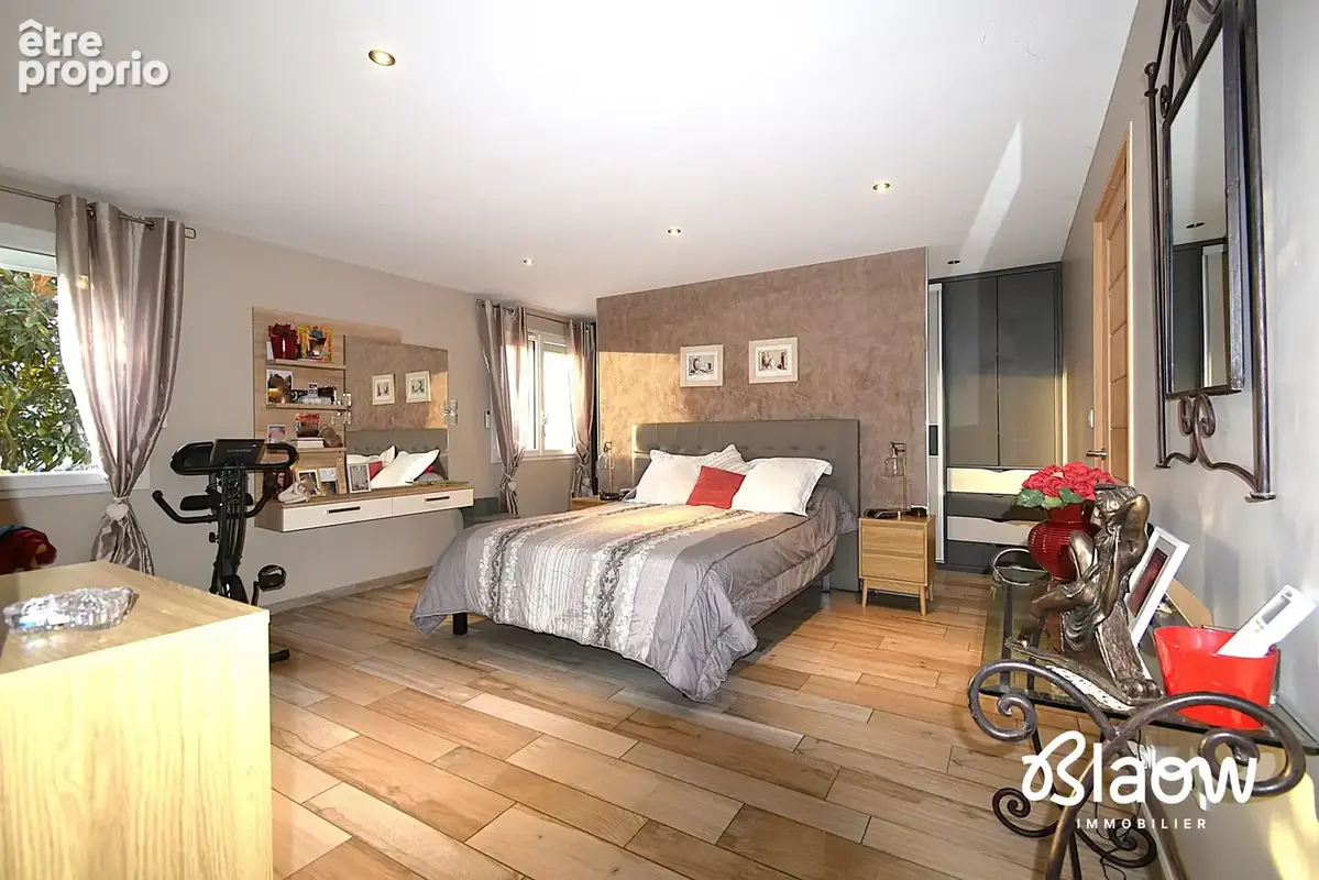 Maison 144 m² à Saint-Romain-De-Jalionas  - photo 5