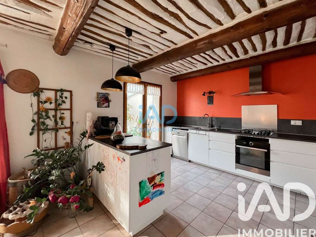 Photo 5 - Maison à ENTRAIGUES-SUR-LA-SORGUE