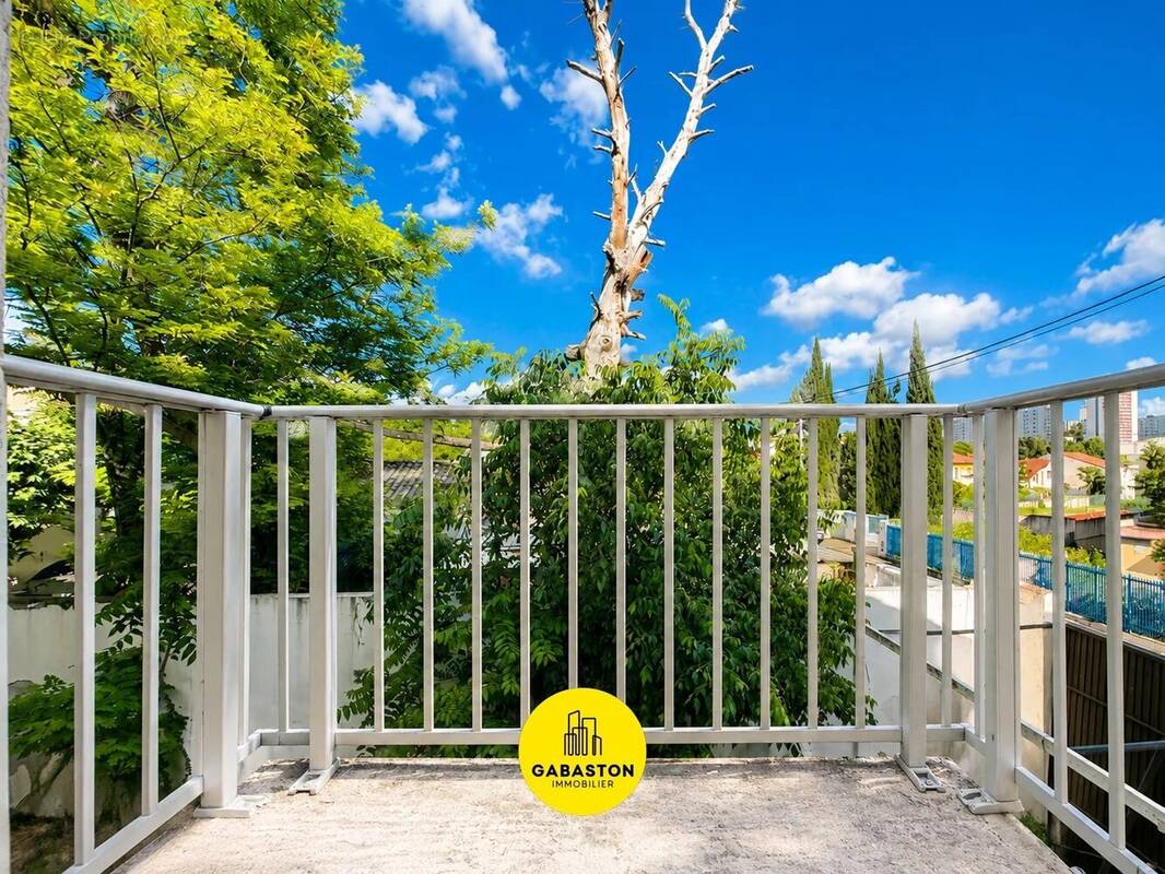 Appartement à MARSEILLE-13E