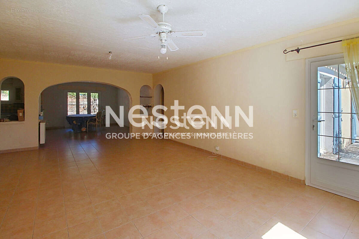 Maison à VILLECROZE