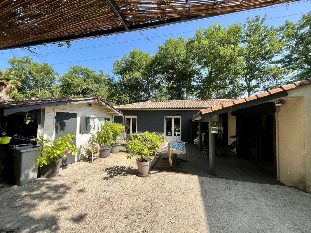 Maison à LE PIAN-MEDOC