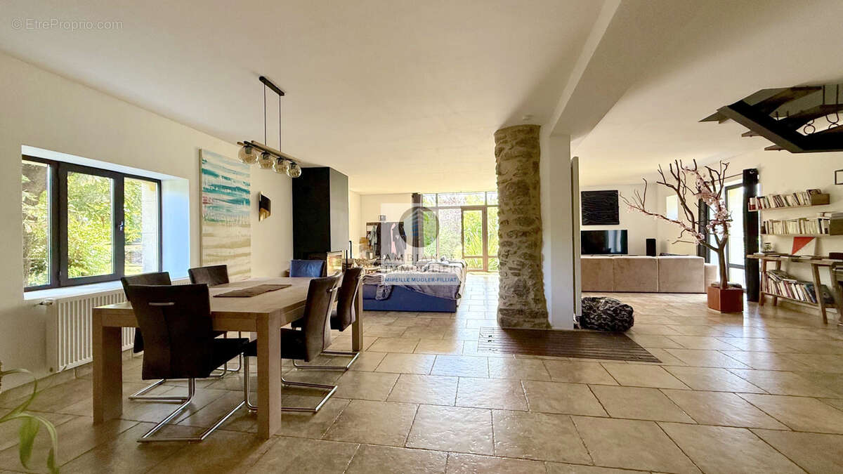 Maison à TOURNON-SUR-RHONE