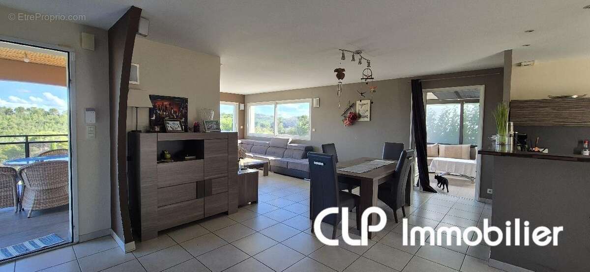 Maison 225 m² à Le Teil  - photo 4