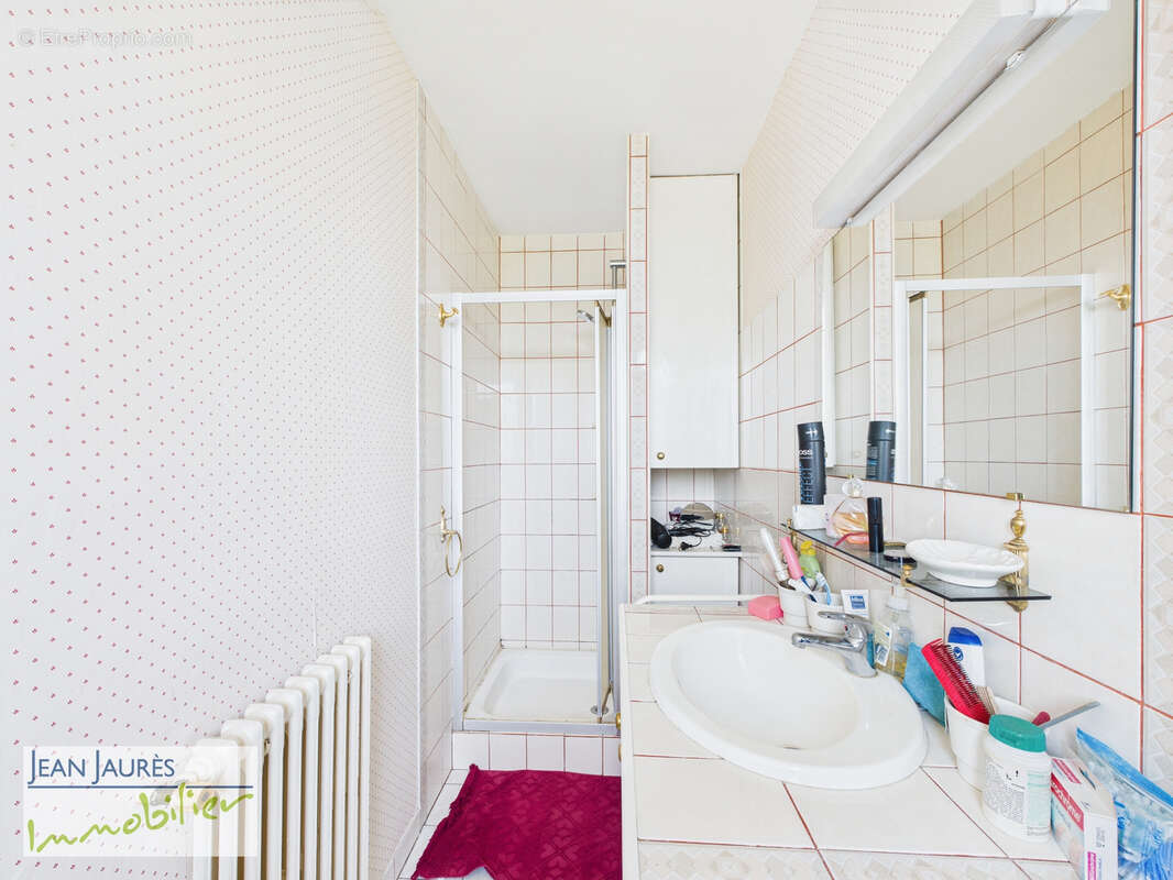 Maison à LA CHAPELLE-SAINT-LUC