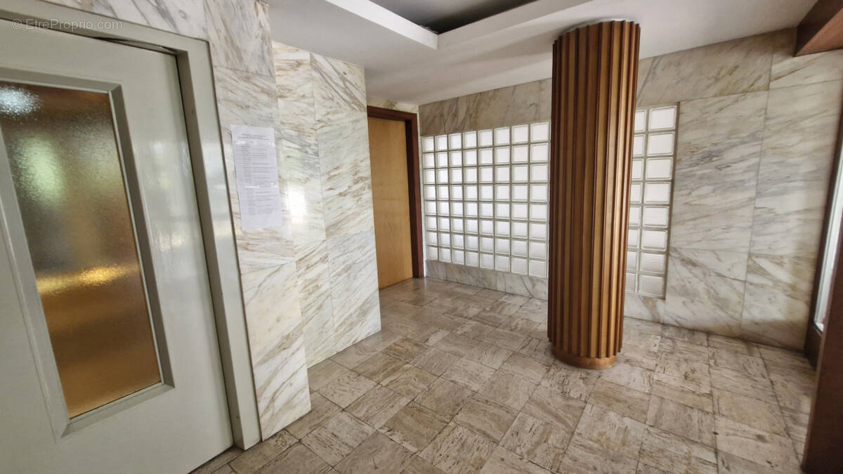 Appartement 55 m² à Enghien-Les-Bains  - photo 2