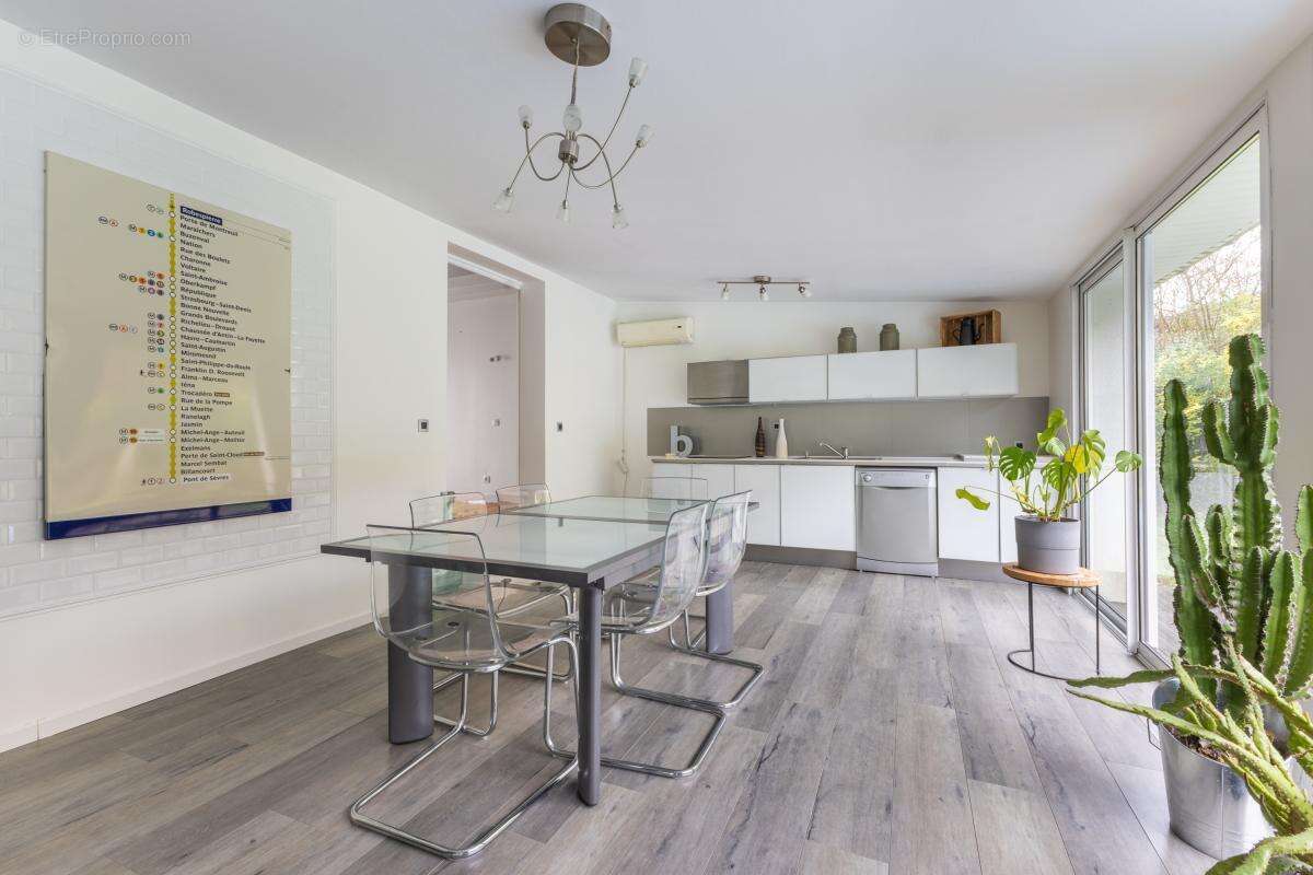 Maison à MORTEFONTAINE-EN-THELLE