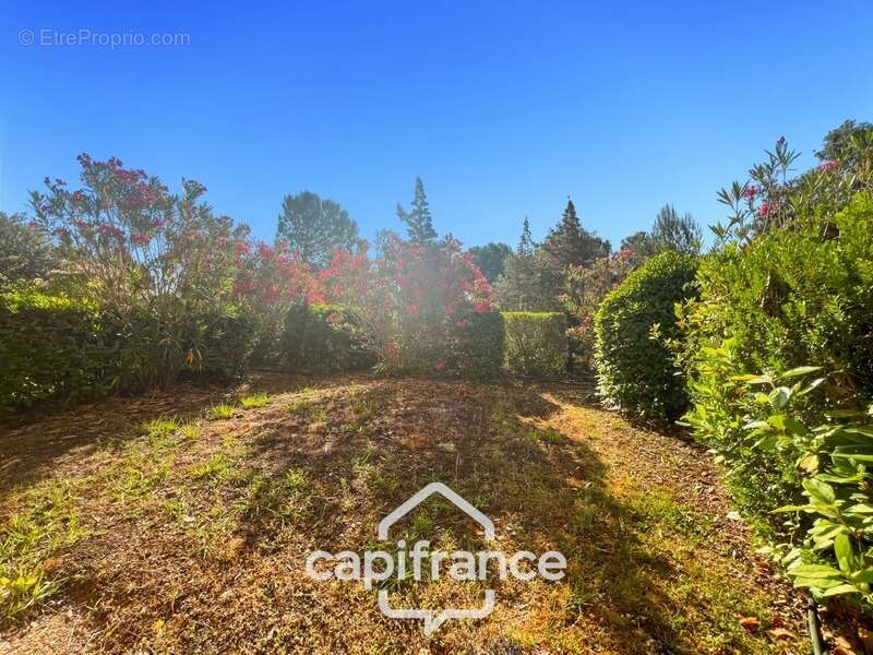 Appartement à MALLEMORT