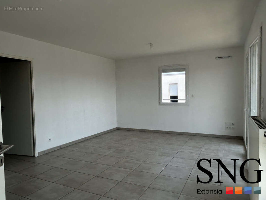 Appartement 79 m² à Narbonne  - photo 3