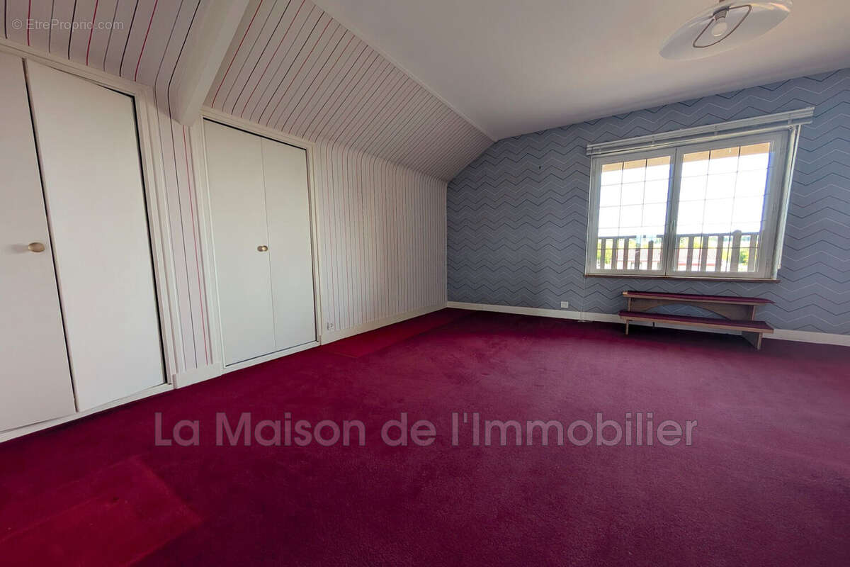 Maison 167 m² à Criquebeuf-Sur-Seine  - photo 6