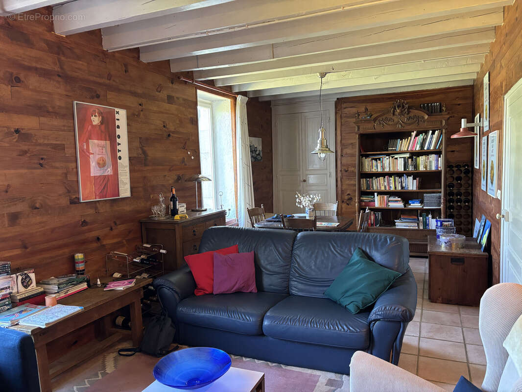 Maison à LOUROUX-DE-BEAUNE