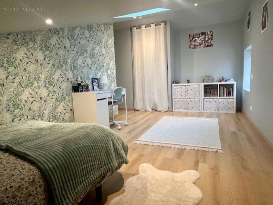 Maison à vendre 7 pièces LE SEURE (17) - photo 5