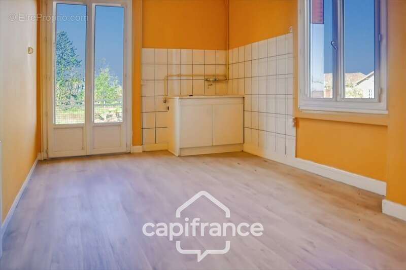 Appartement à PASLIERES