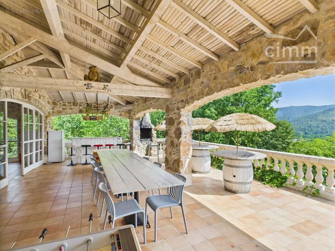 Maison à MOLIERES-SUR-CEZE