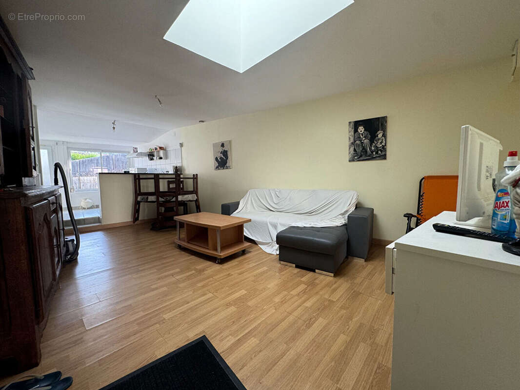 Immeuble Vergeroux 270m² - 5 appartements terrasse privative - photo 4