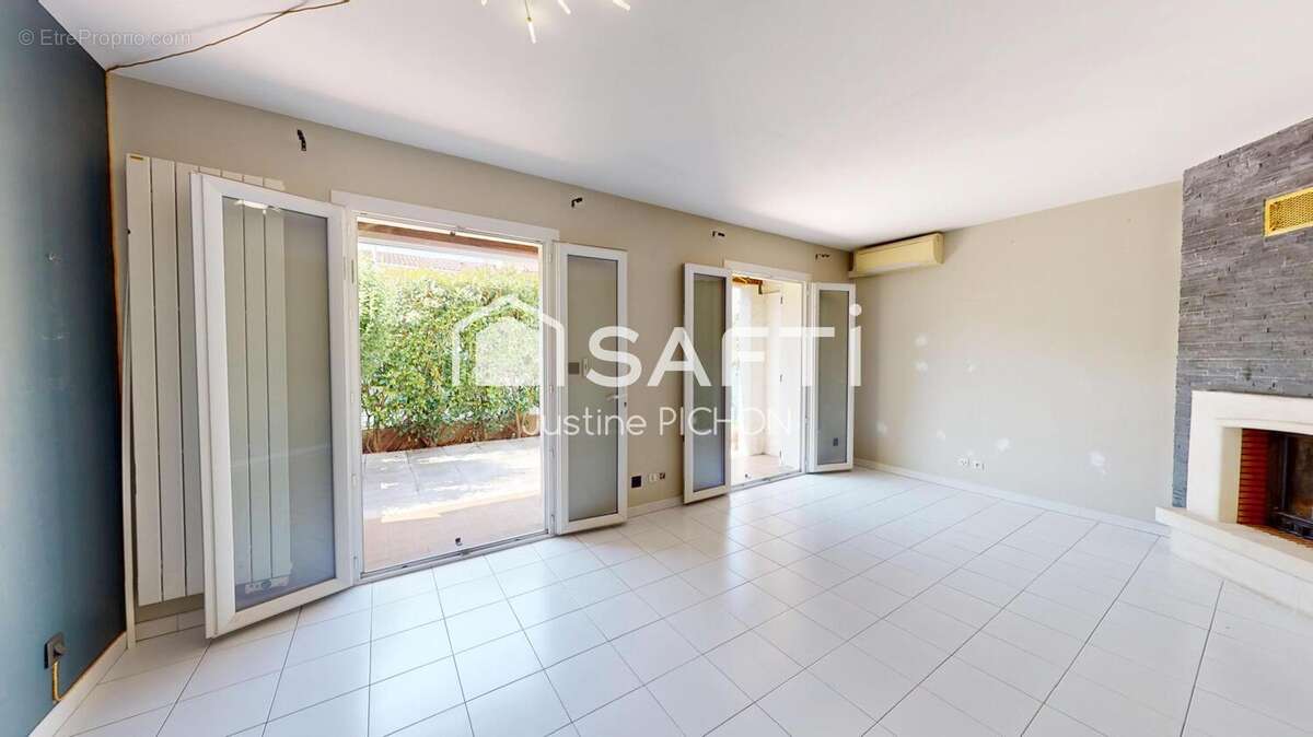Photo 2 - Maison à LE PRADET
