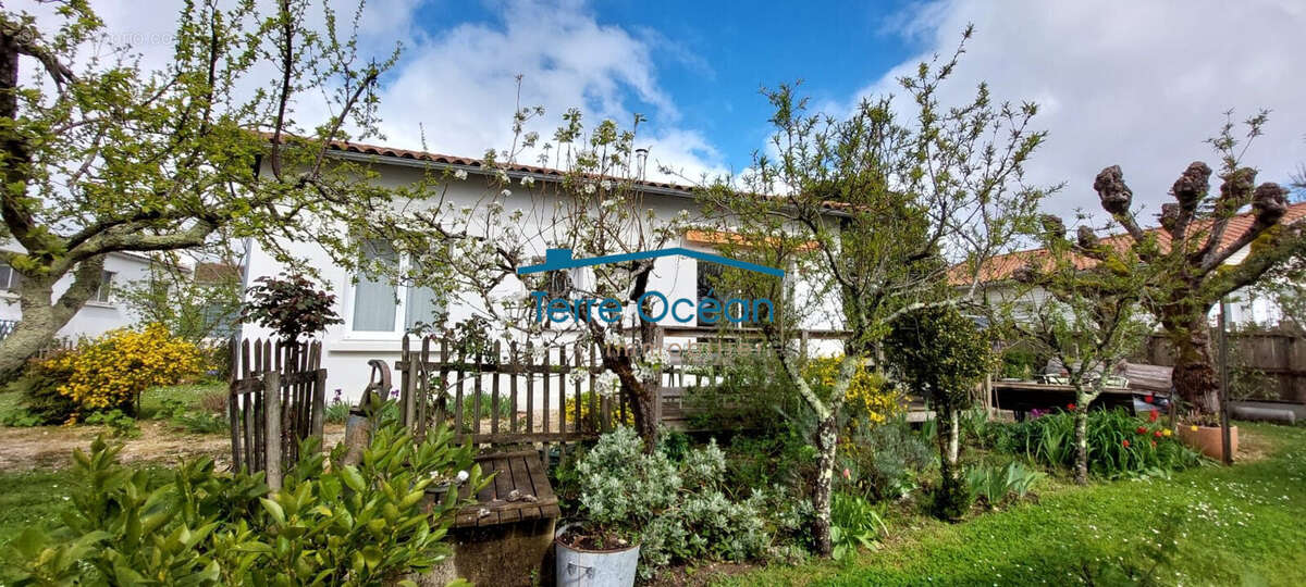 Maison à SAUJON