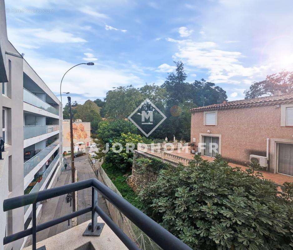 Appartement à MARSEILLE-4E