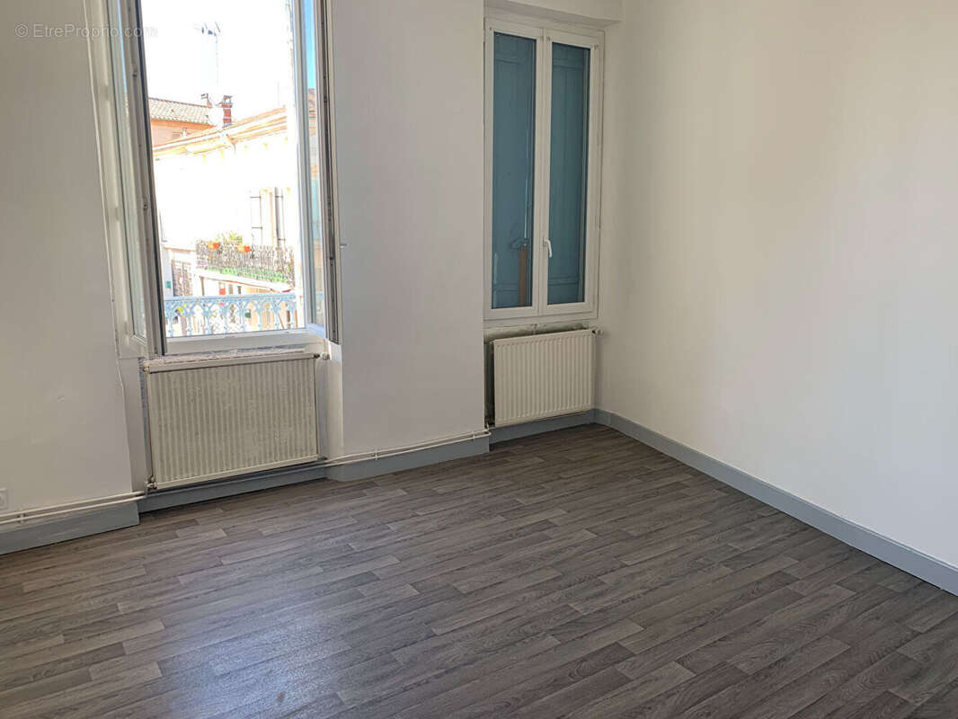 Appartement à CLAIRAC