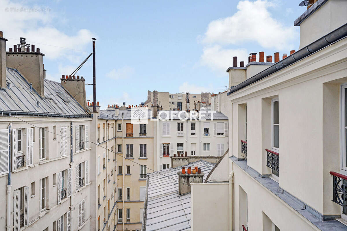 Appartement à PARIS-14E