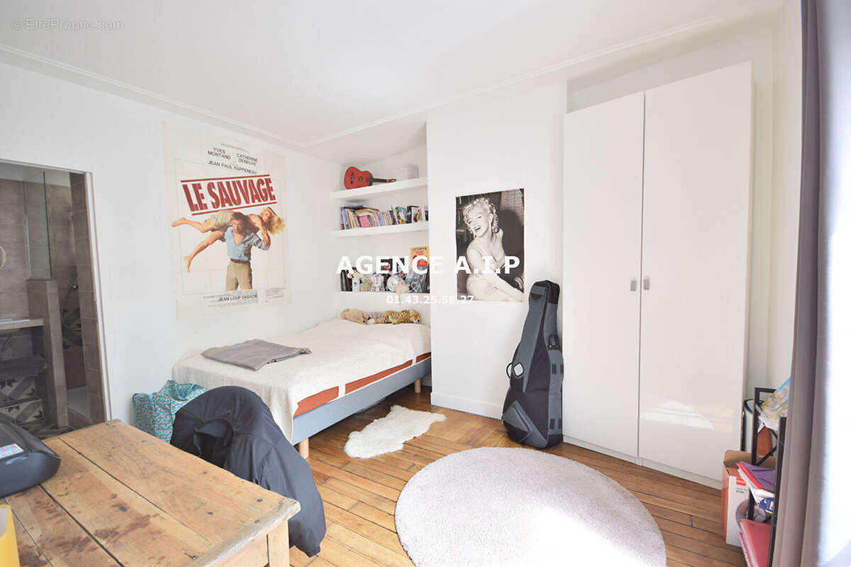 Appartement à PARIS-18E