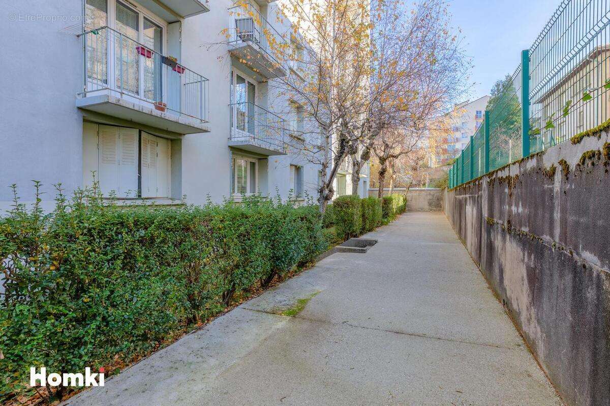 Appartement à SAINT-ETIENNE