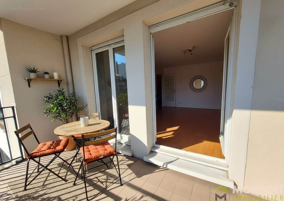 Appartement à THIAIS