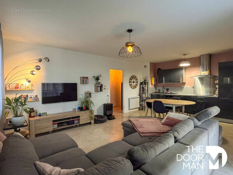 Appartement à LA CHAPELLE-SAINT-URSIN