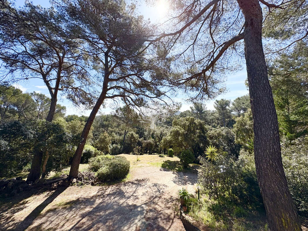 Maison à SIX-FOURS-LES-PLAGES