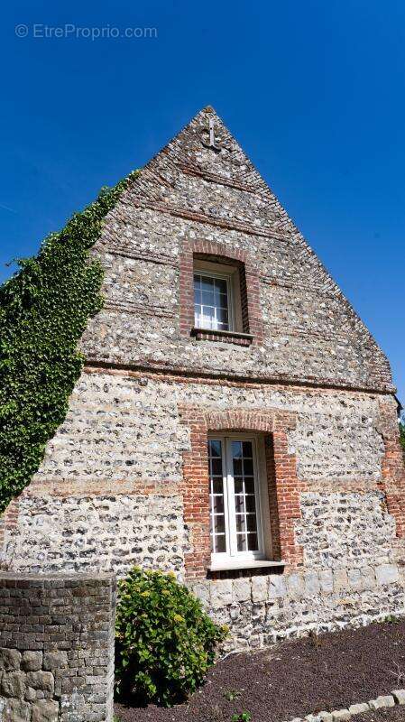 Maison à SAINT-RIQUIER-ES-PLAINS