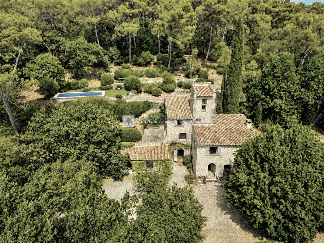Ancien pigeonnier monastique du XVIIIᵉ siècle   Propriété de caractère sur plus de 2 hectares - photo 2