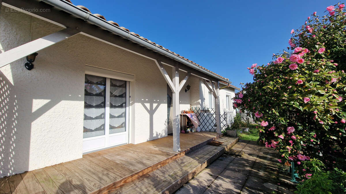 Maison à COULOMBIERS