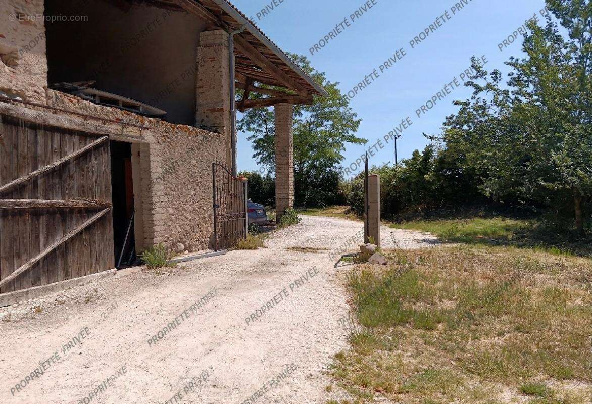 Maison Saint Amadou 11 pièce(s) 388 m2 - photo 10