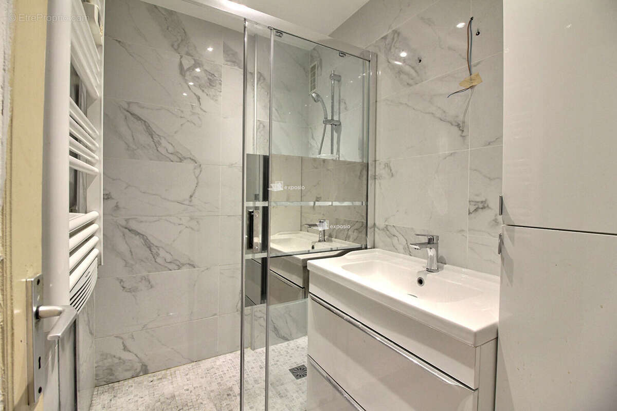 Appartement à VALLAURIS