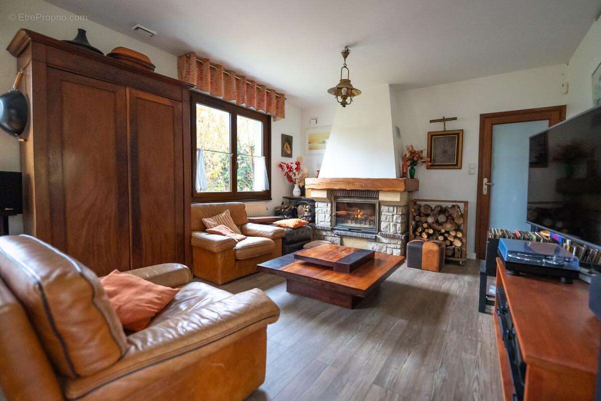 Maison 244 m² à Proville  - photo 7