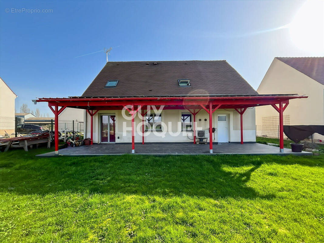 Maison à FONTENAY-TRESIGNY