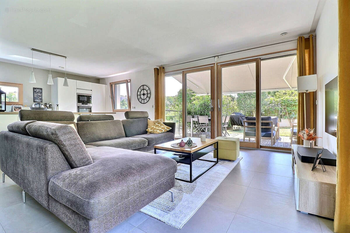 Maison à MAREIL-MARLY