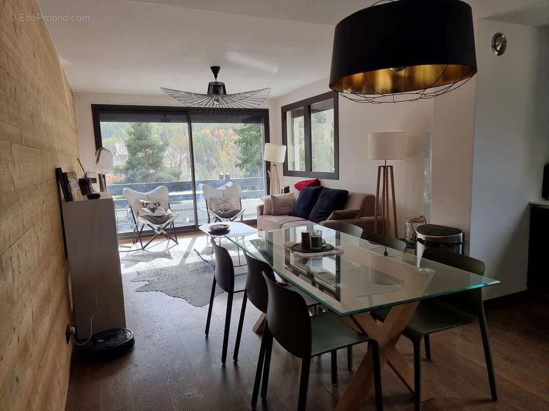 Appartement à SAINT-CHAFFREY