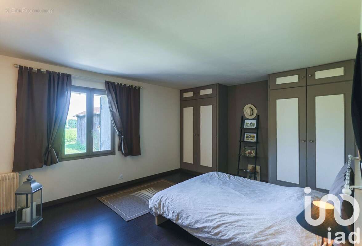 Photo 9 - Maison à SAINT-PIERRE-DE-MONS