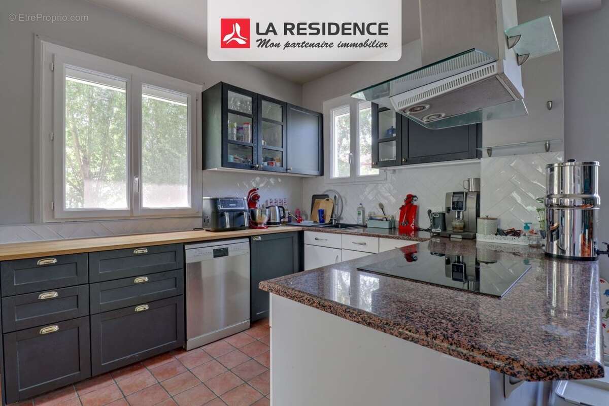 Maison 160 m² à Jouars-Pontchartrain  - photo 7