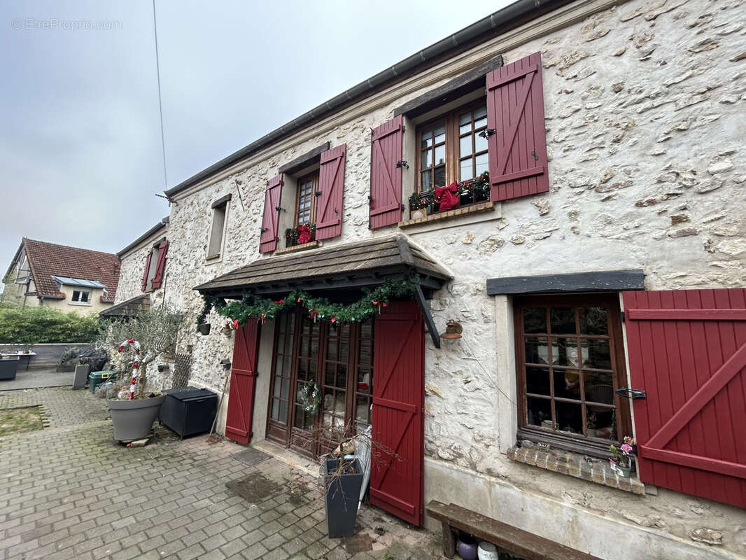 Maison à VILLIERS-SUR-MORIN